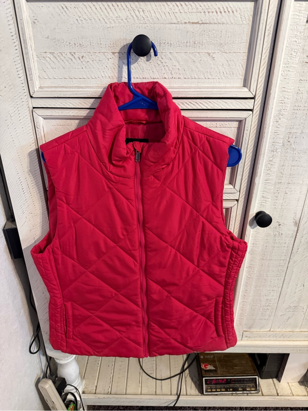 New York & Company Quilted Sleeveless Vest in Bright Red